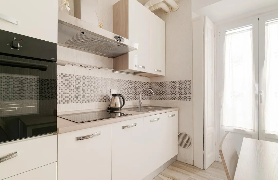 Guesthost - Cosy Apt Porta Venezia & Buenos Aires!-1