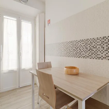 Guesthost - Cosy Apt Porta Venezia & Buenos Aires!-2